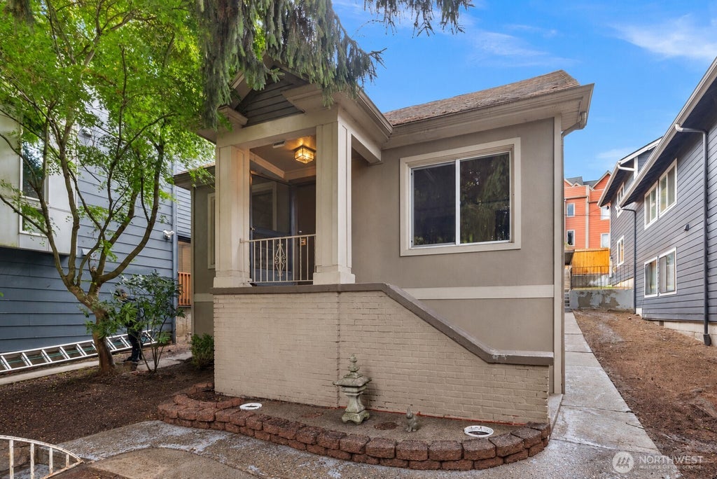 Photo of 3005 3rd Avenue W, Seattle, WA 98119 (MLS # 2593993)