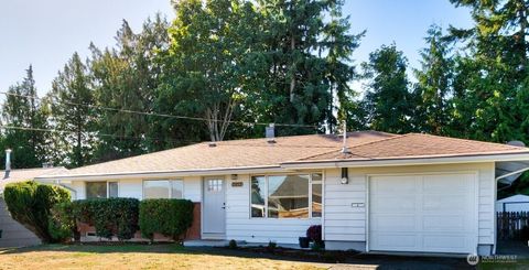 Photo of 1917 24th Street, Anacortes, WA 98221 (MLS # 2438867)