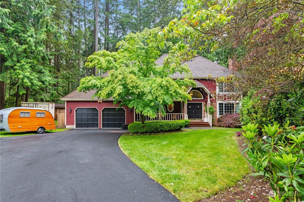 Photo of 22539 NE 46th Street, Redmond, WA 98053 (MLS # 2242402)