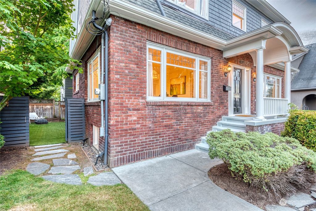 Photo of 1641 22nd Avenue E, Seattle, WA 98112 (MLS # 2145214)
