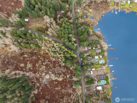 Photo of 32621 Benbow Drive E, Graham, WA 98338 (MLS # 2502231)