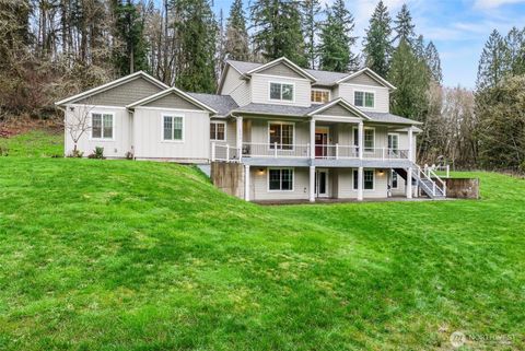 Photo of 2549 Hazel Dell Road, Castle Rock, WA 98611 (MLS # 2465038)