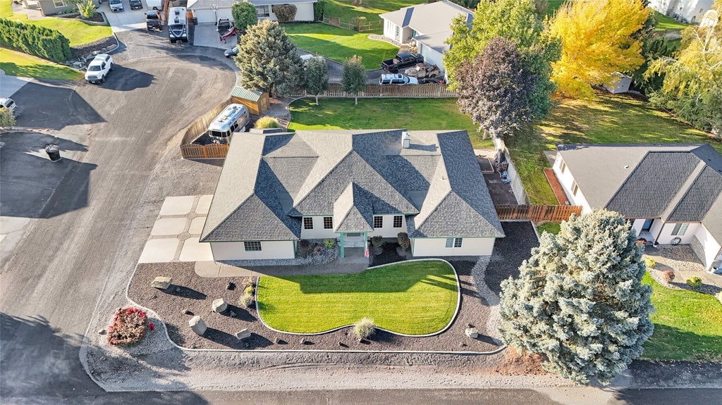 Photo of 1713 NE Fairway Drive, Moses Lake, WA 98837 (MLS # 2594973)