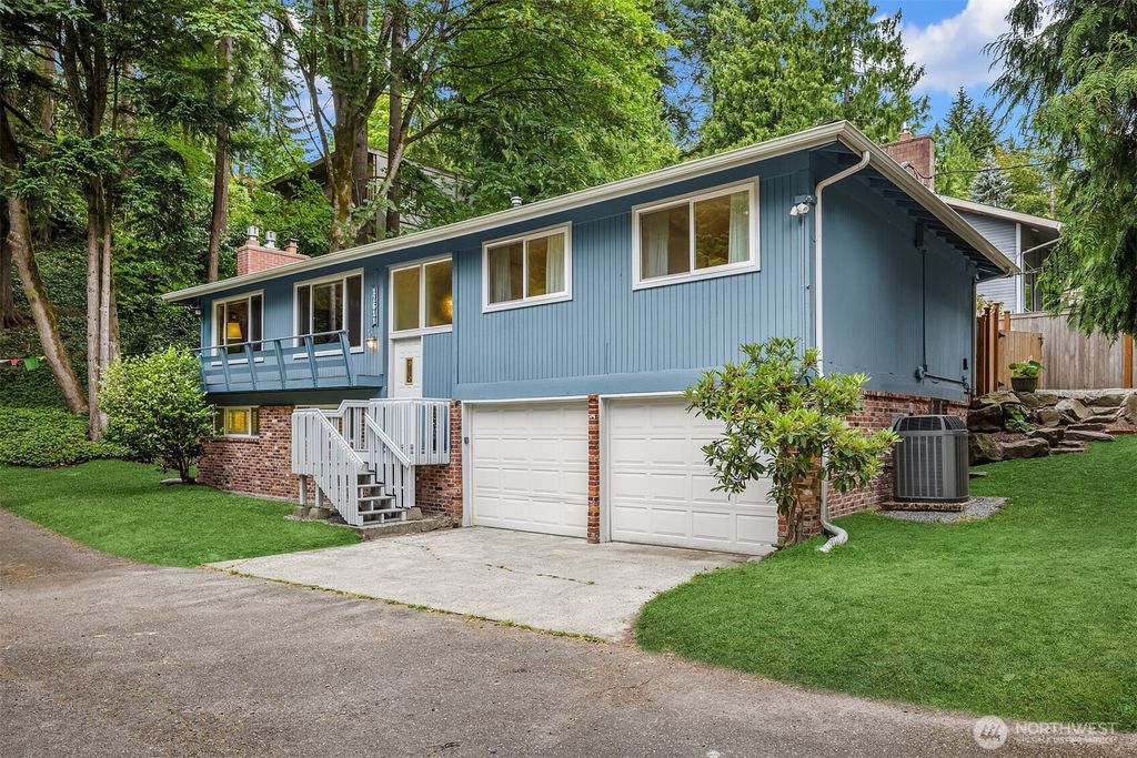 Photo of 17611 6th Avenue NW, Shoreline, WA 98177 (MLS # 2401505)