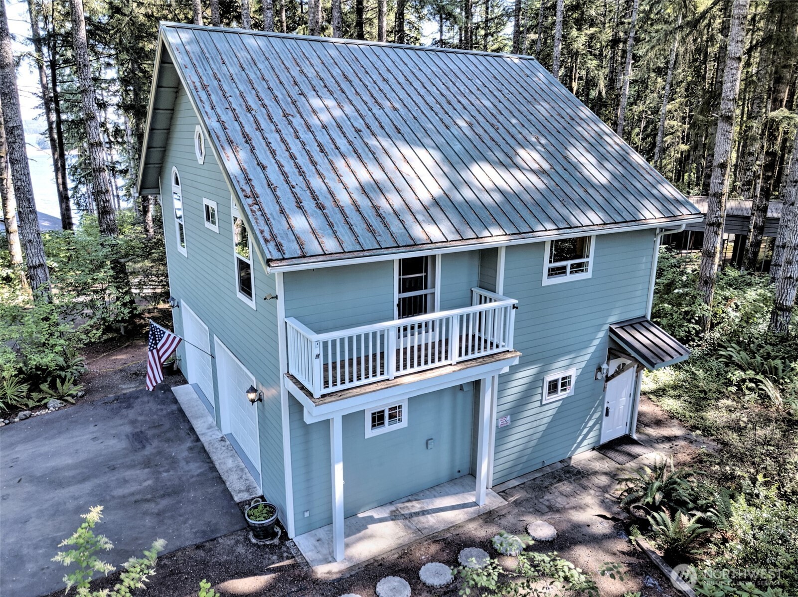 250 E Crest Lane