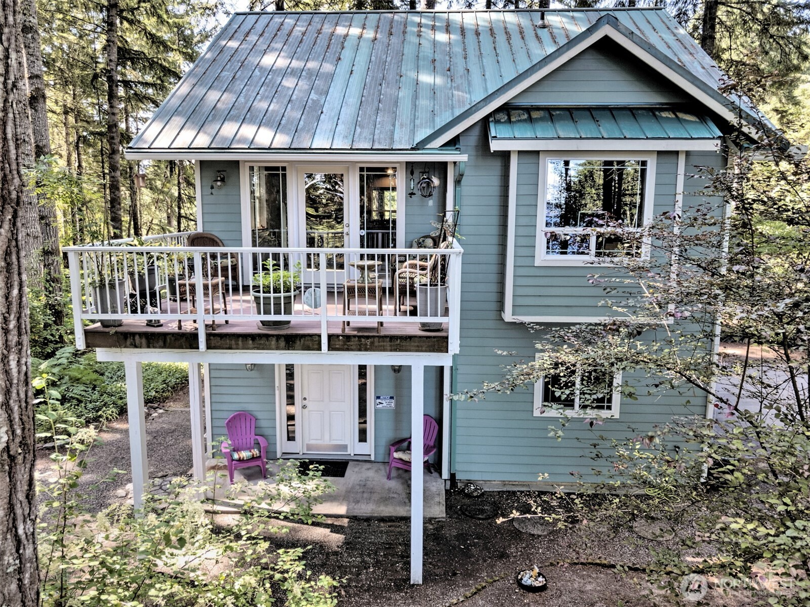 250 E Crest Lane