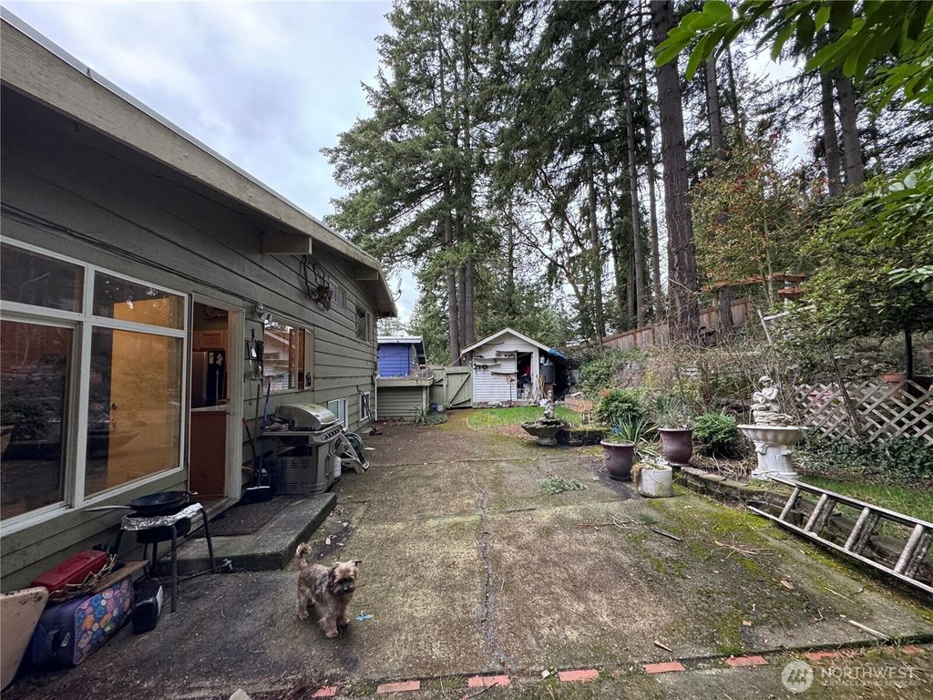 Photo of 14122 SE Allen Road, Bellevue, WA 98006 (MLS # 2334319)