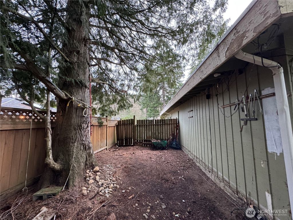 Photo of 14122 SE Allen Road, Bellevue, WA 98006 (MLS # 2334319)