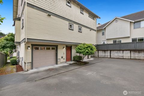 Photo of 4840 40th Avenue SW #A, Seattle, WA 98116 (MLS # 2528976)