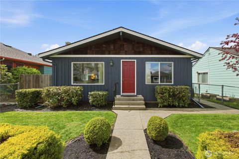 Photo of 9431 21st Avenue SW, Seattle, WA 98106 (MLS # 2503240)