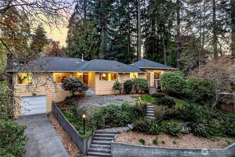 Photo of 2209 NE 177th Street, Shoreline, WA 98155 (MLS # 2526880)