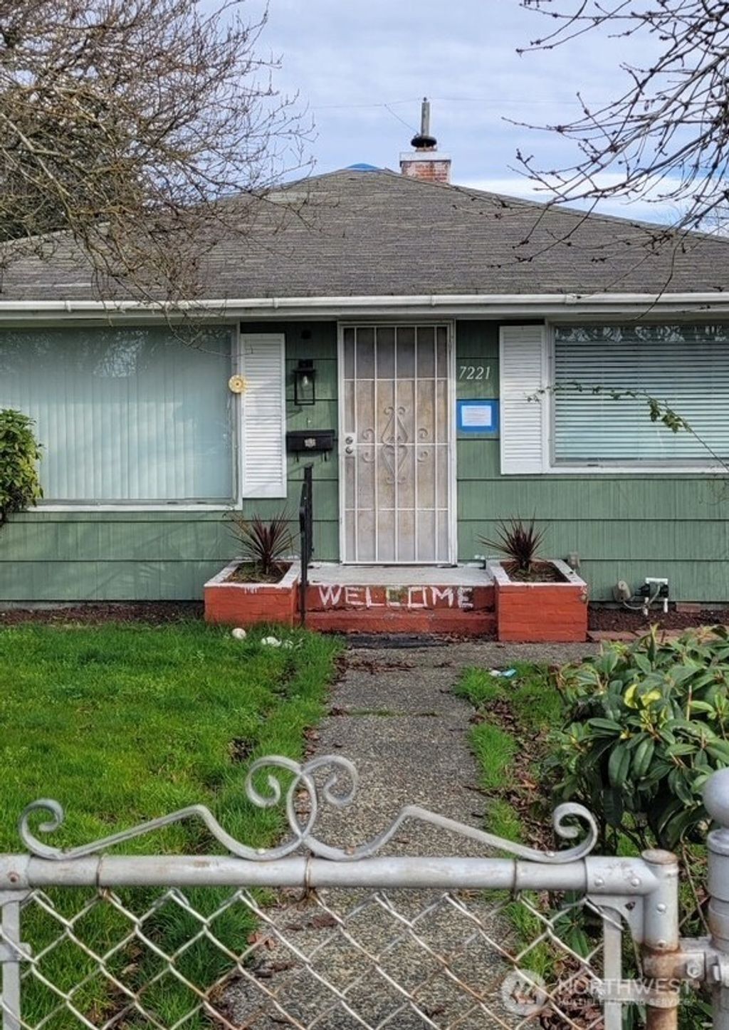 Photo of 7221 S Warner Street, Tacoma, WA 98409 (MLS # 2479191)