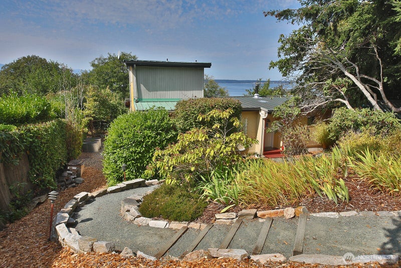 3600 Marine View Drive