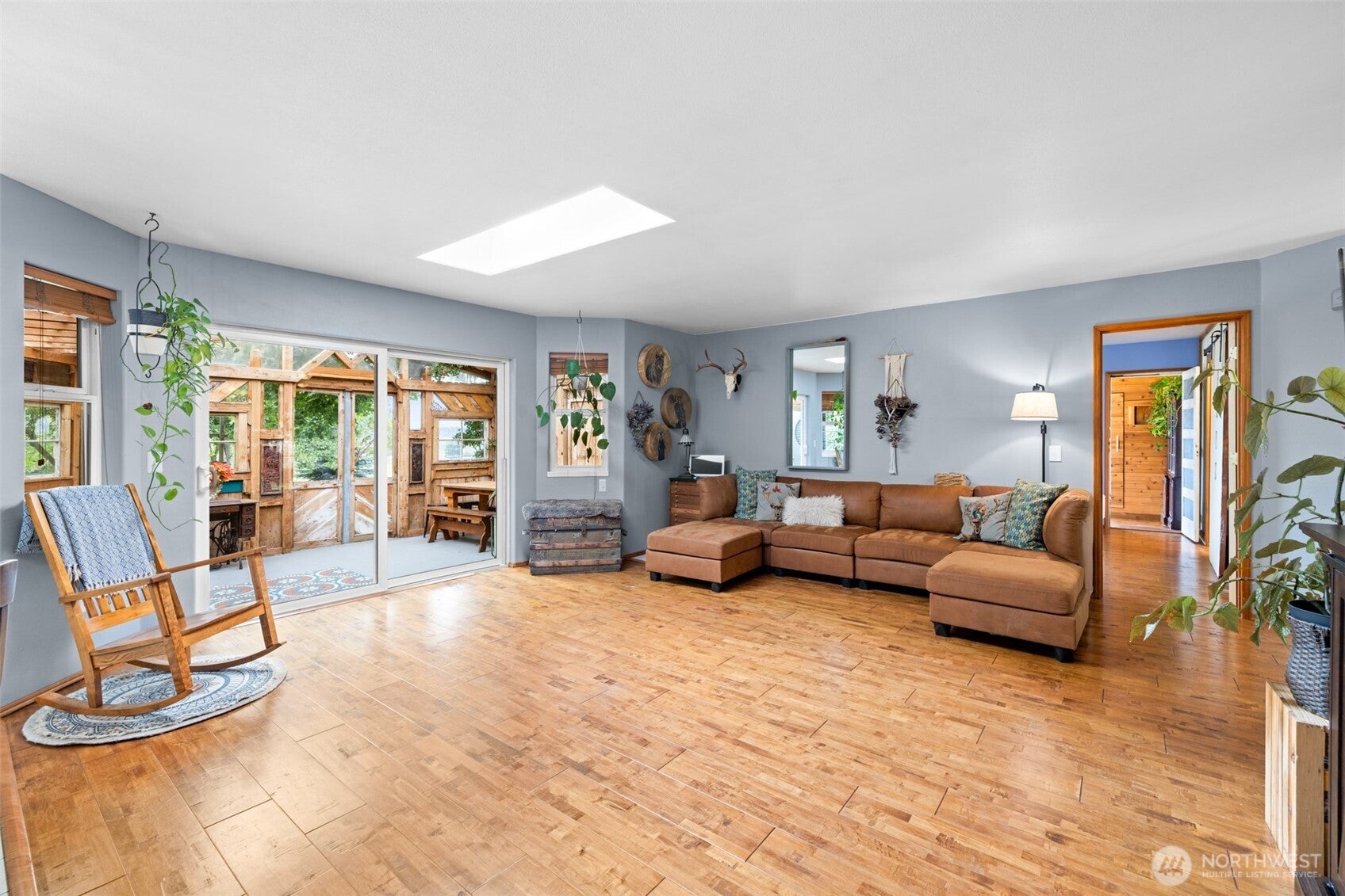 330 Bell Bottom Road