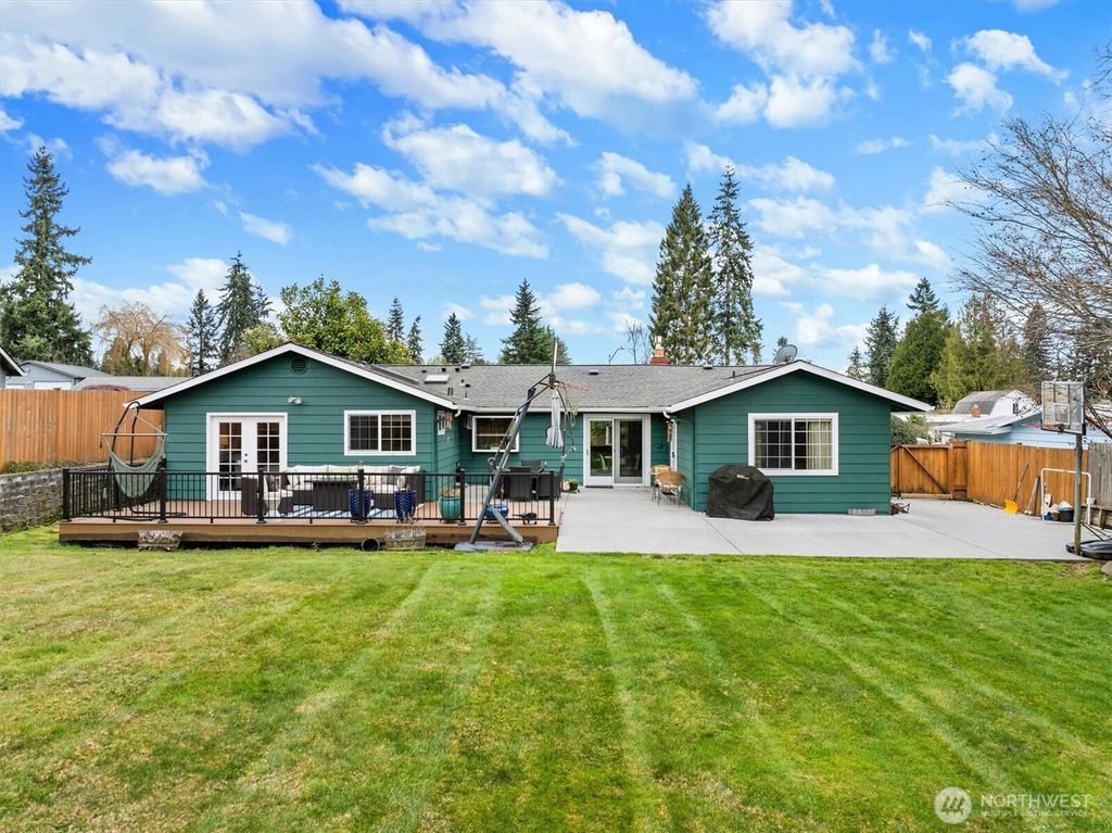 Photo of 4907 184TH Place SW, Lynnwood, WA 98037 (MLS # 2485594)