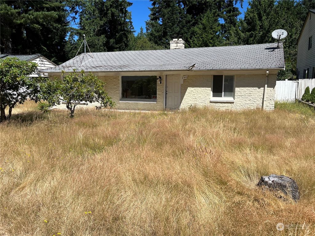 Photo of 544 N 167th Street, Shoreline, WA 98133 (MLS # 2268377)