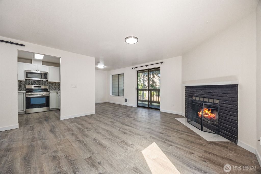 Photo of 17509 118th Avenue SE #C11, Renton, WA 98058 (MLS # 2418518)