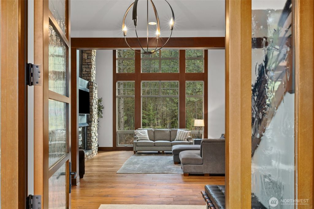 Photo of 230 Equinox Drive, Cle Elum, WA 98922 (MLS # 2486454)