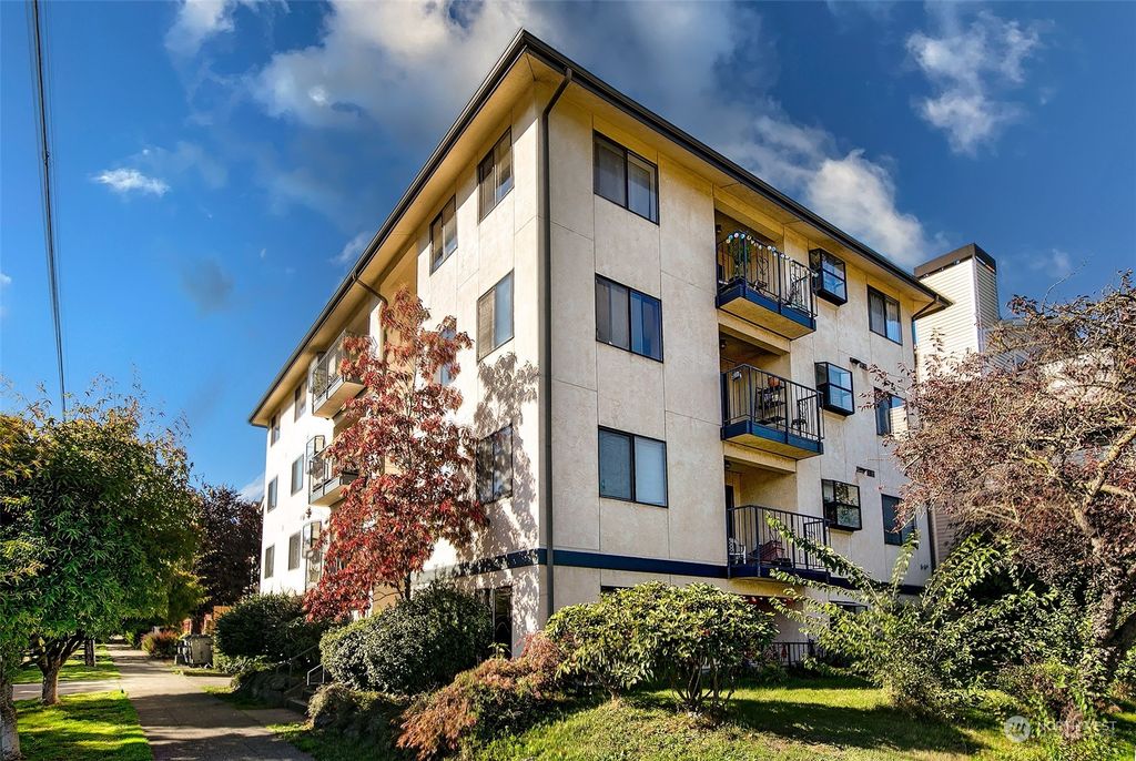 Photo of 1400 NW 60th Street #101, Seattle, WA 98107 (MLS # 2169047)