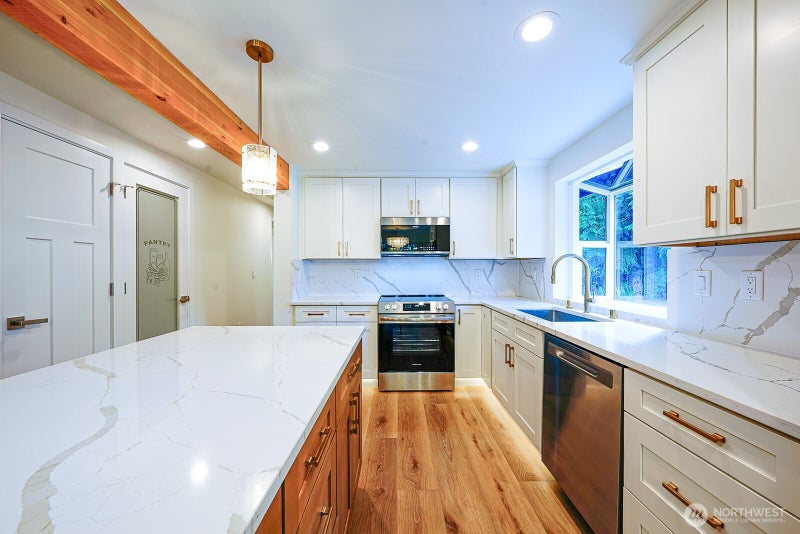 2303 NE 95th st Street