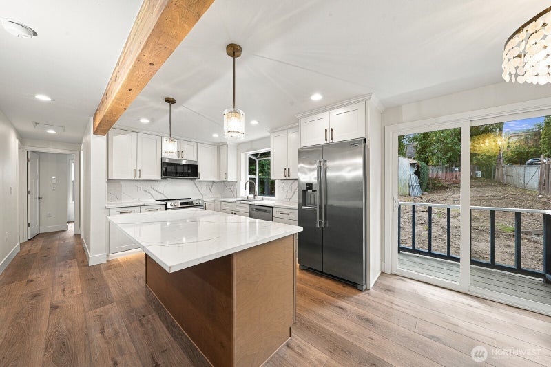 2303 NE 95th st Street