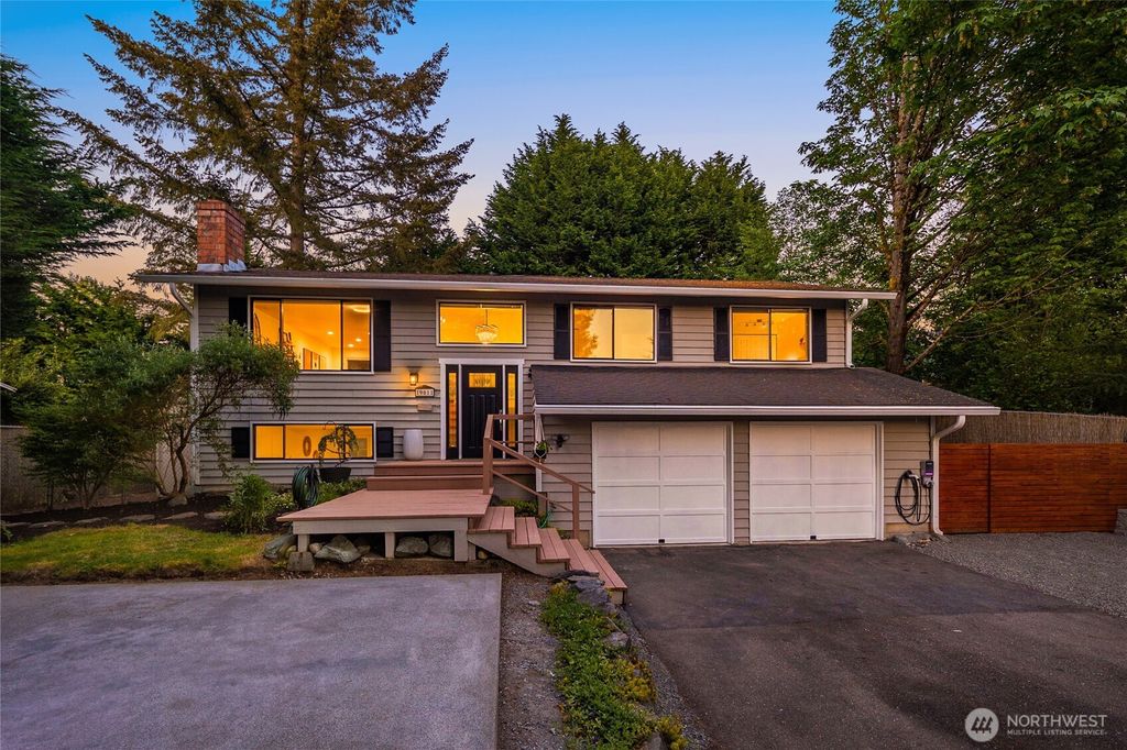 Photo of 19011 27th Drive SE, Bothell, WA 98012 (MLS # 2518261)