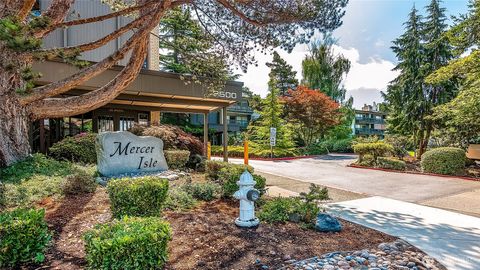 2500 81st Avenue SE 332 Mercer Island WA 98040