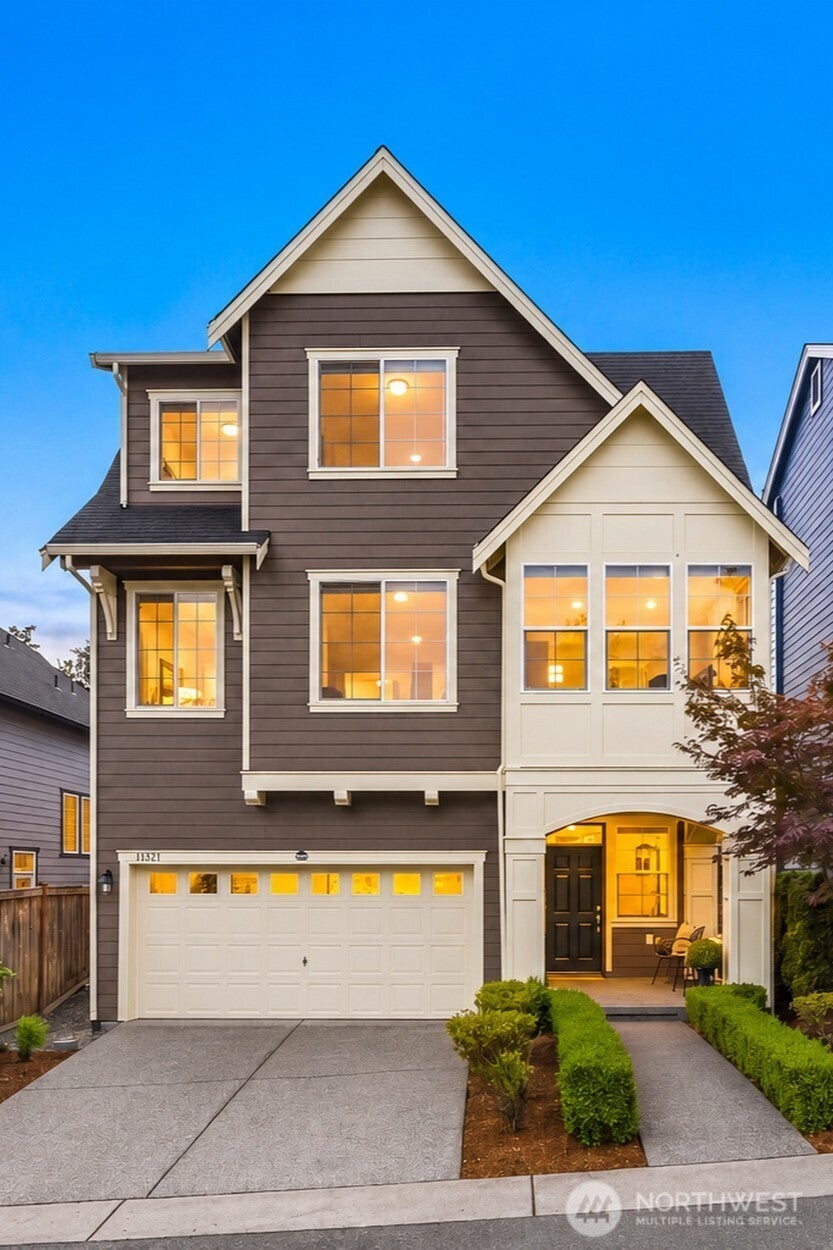 Photo of 11321 178th Place NE, Redmond, WA 98052 (MLS # 2583240)