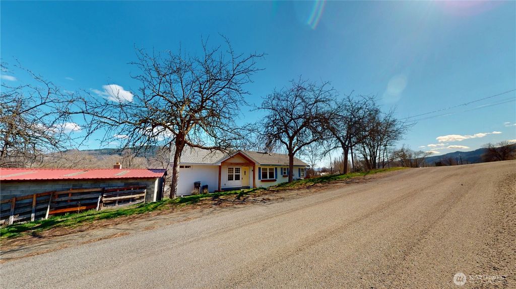 Photo of 1803 Juniper St, Oroville, WA 98844 (MLS # 2502023)