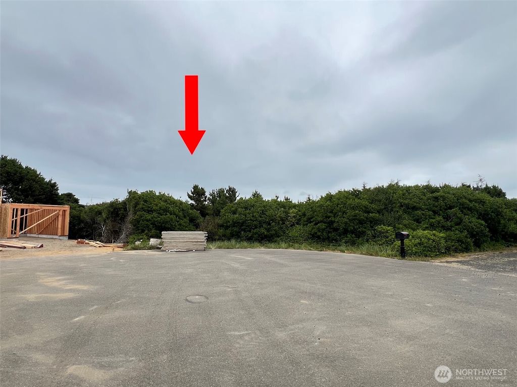 Photo of 719 Reporter Ct SW, Ocean Shores, WA 98569 (MLS # 2474742)