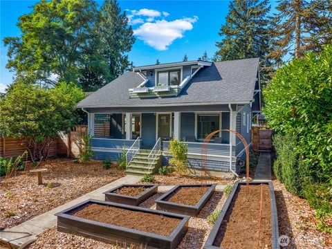 Photo of 4023 47th Avenue SW, Seattle, WA 98116 (MLS # 2584885)