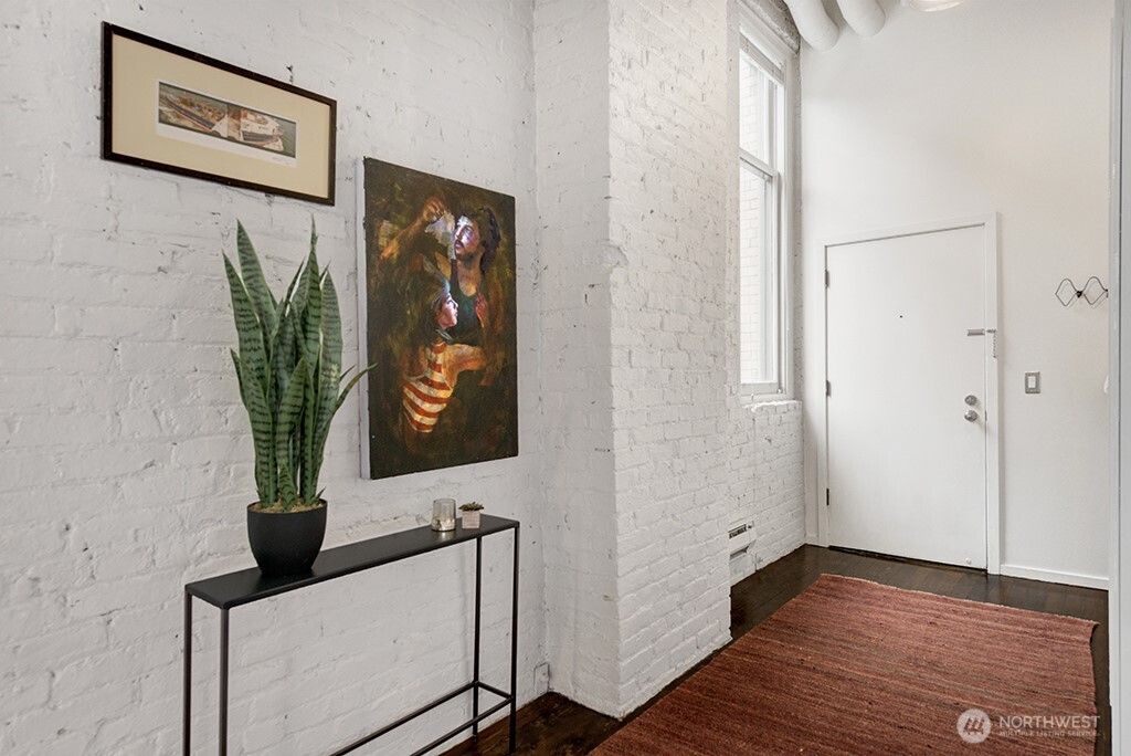Photo of 80 S Jackson Street #202, Seattle, WA 98104 (MLS # 2519558)