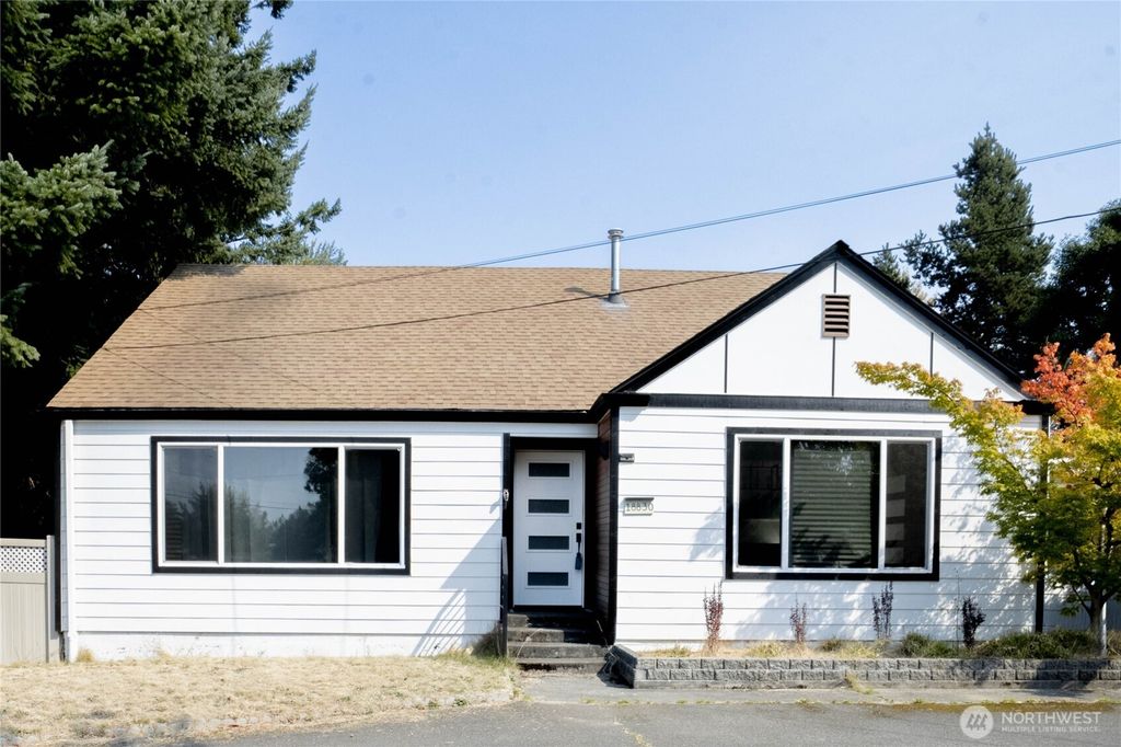 Photo of 18830 108th Avenue SE, Renton, WA 98055 (MLS # 2428617)