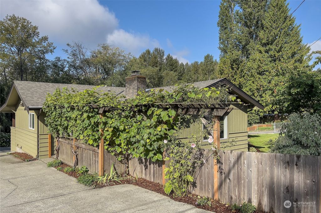 Photo of 20808 Larch Way, Lynnwood, WA 98036 (MLS # 2160630)