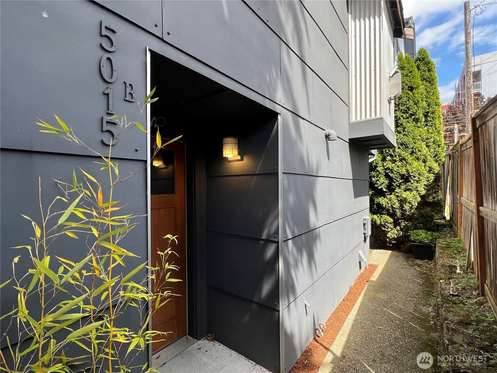 Photo of 5015 37th Avenue S #B, Seattle, WA 98118 (MLS # 2525544)