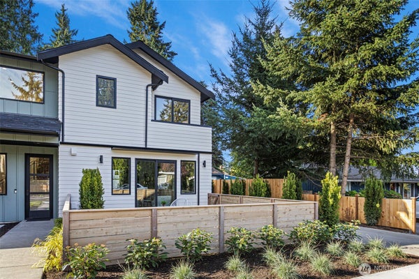 12843 NE 112TH ST, KIRKLAND, WA 98033 - Image e9b41bcba6a8e92253df6872ff458c30/645033464