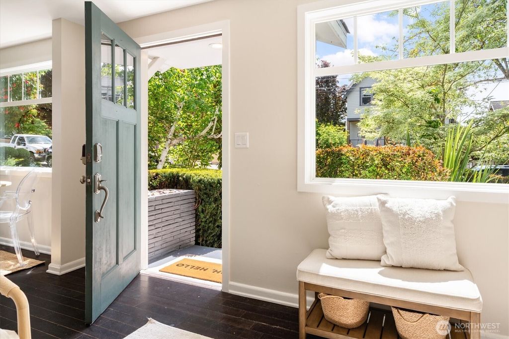 Photo of 526 N 84th Street, Seattle, WA 98103 (MLS # 2523689)