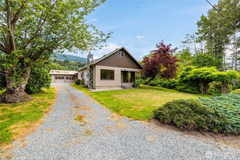 Photo of 30135 Lyman Hamilton Hwy HWY, Sedro Woolley, WA 98284 (MLS # 2541858)