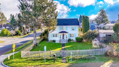 1514 Rainier Street Steilacoom WA 98388