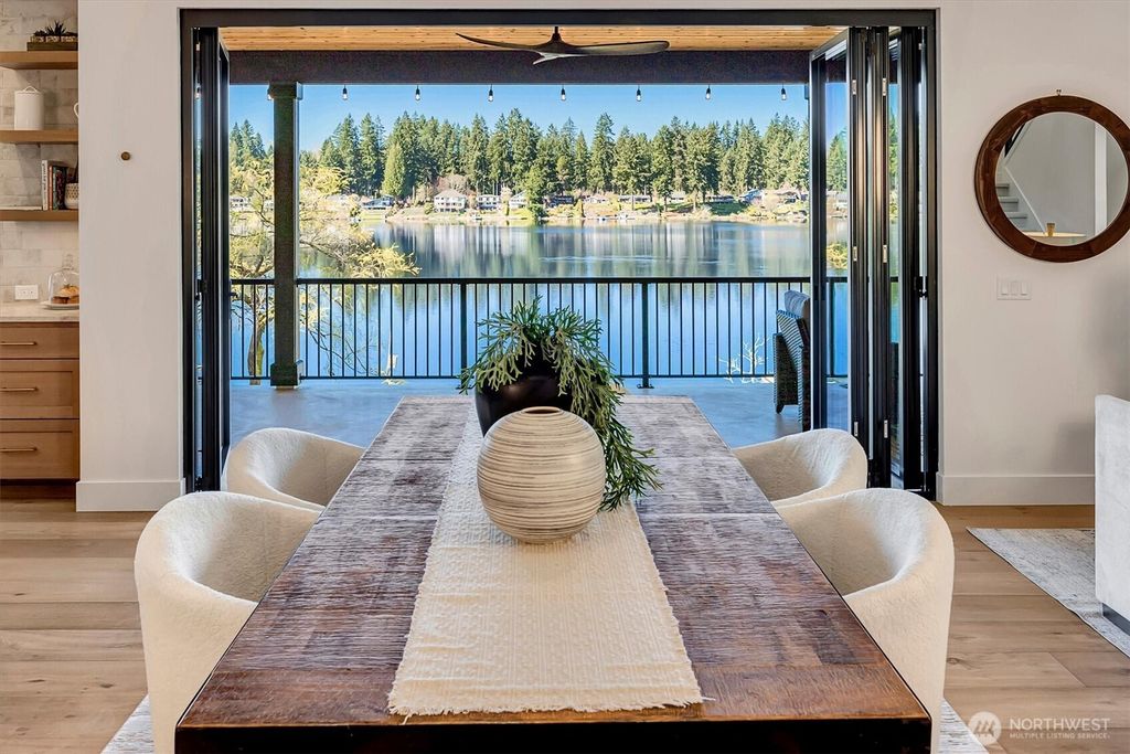 Photo of 17333 191st Avenue NE, Woodinville, WA 98072 (MLS # 2497016)