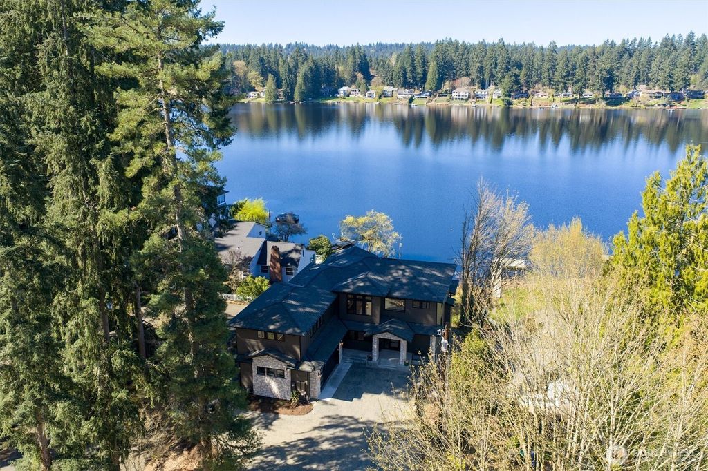 Photo of 17333 191st Avenue NE, Woodinville, WA 98072 (MLS # 2497016)