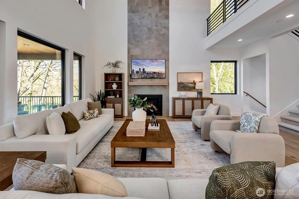 Photo of 17333 191st Avenue NE, Woodinville, WA 98072 (MLS # 2497016)