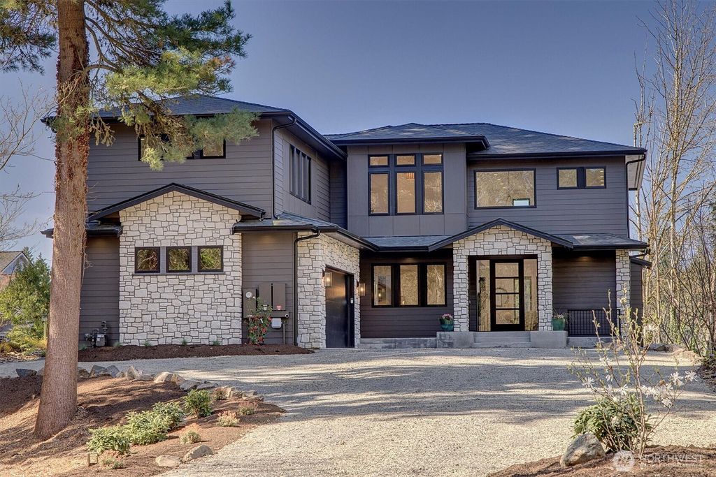 Photo of 17333 191st Avenue NE, Woodinville, WA 98072 (MLS # 2497016)