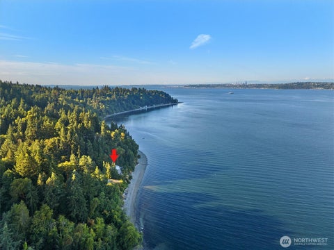 Photo of 10212 SW 127th Street, Vashon, WA 98070 (MLS # 2594666)
