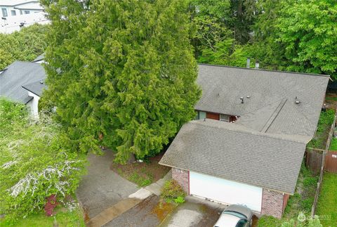 Photo of 712 714 142nd Place SE, Bellevue, WA 98007 (MLS # 2233374)