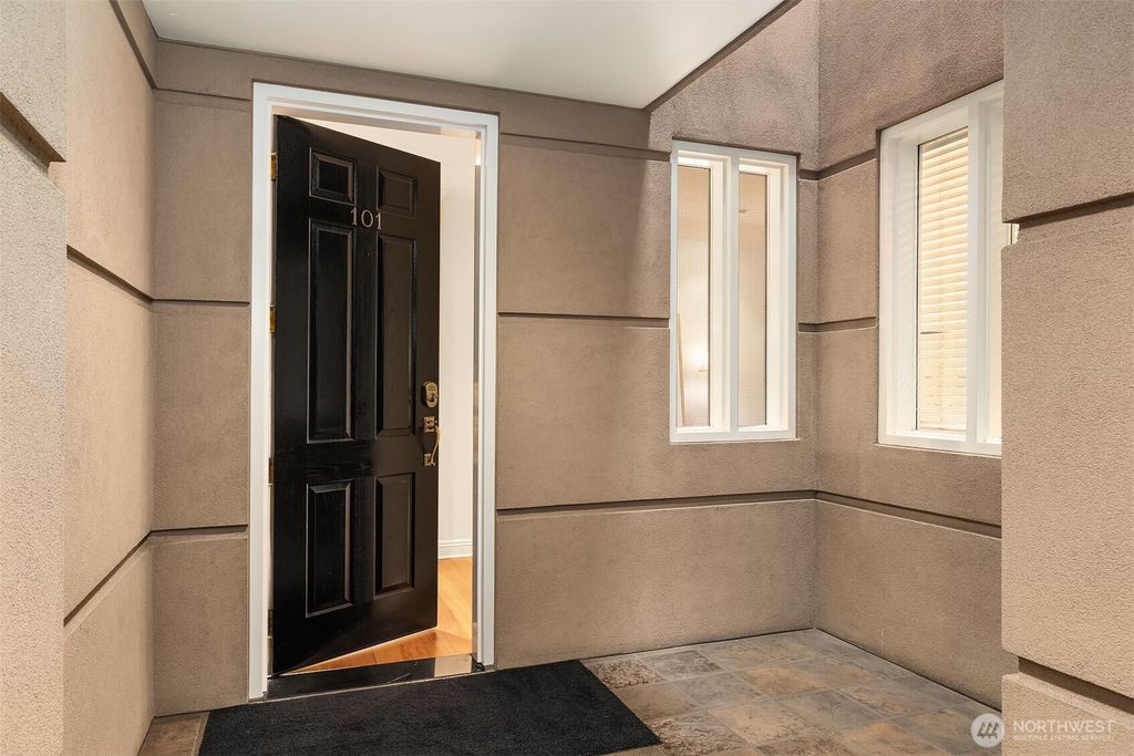 Photo of 125 5th Avenue S #101, Kirkland, WA 98033 (MLS # 2408016)