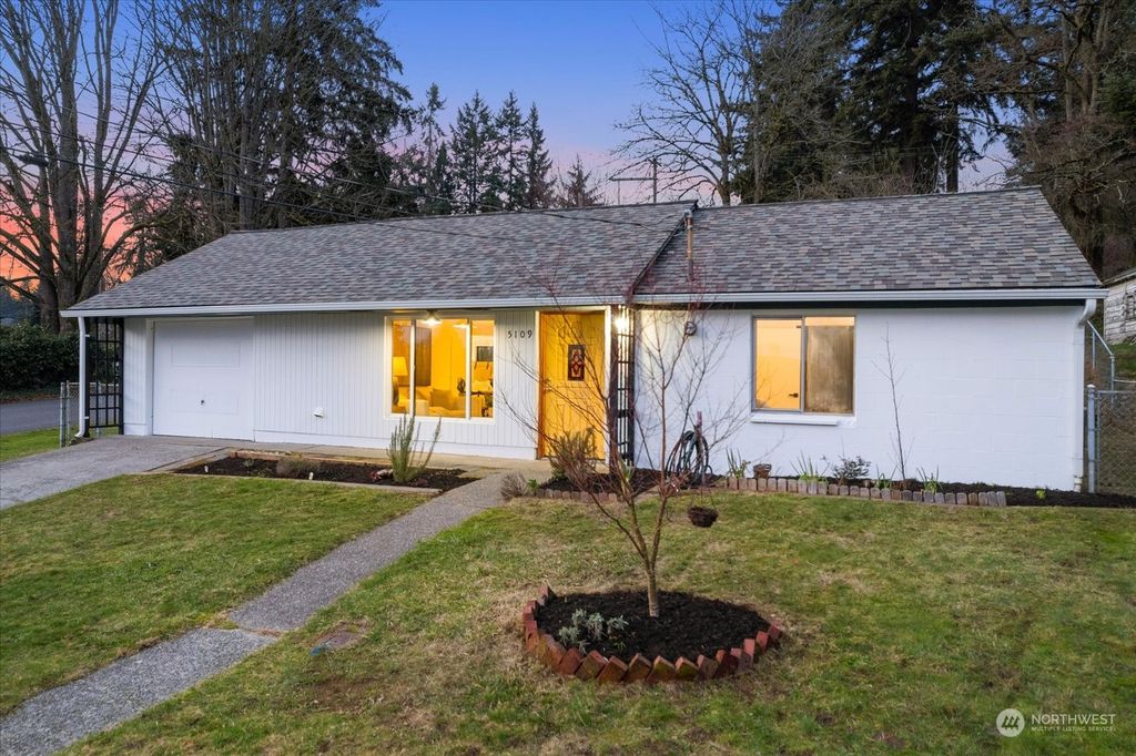 Photo of 5109 238th Place SW, Mountlake Terrace, WA 98043 (MLS # 2196205)