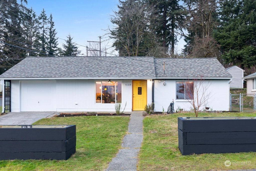 Photo of 5109 238th Place SW, Mountlake Terrace, WA 98043 (MLS # 2196205)