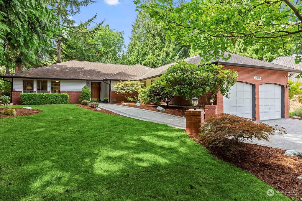 Photo of 21020 49th Avenue SE, Bothell, WA 98021 (MLS # 2272528)