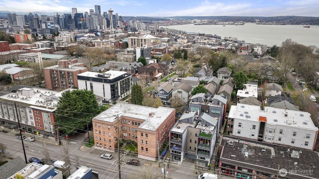 Photo of 315 W Galer Street #102, Seattle, WA 98119 (MLS # 2497269)
